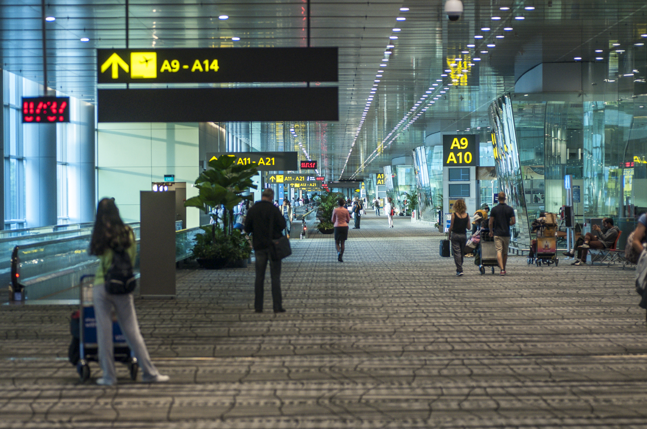 Singapore terminál és a több ezer négyzetméter padlószőnyeg. Bárcsak nekem lett volna szőnyeggyáram akkoriban.